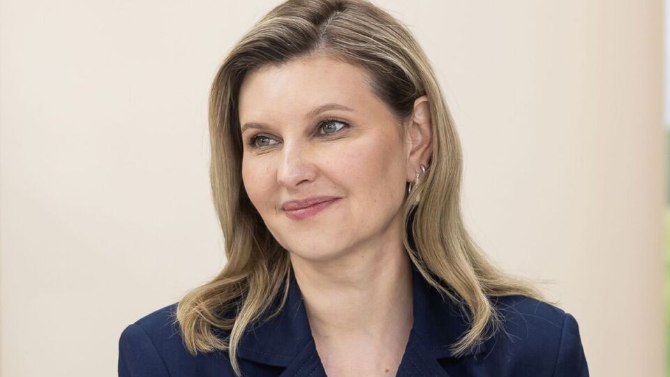 Зеленська: Досить легко допомогти один раз. Набагато важче допомагати "вдовгу", не питаючи, скільки ще це робити