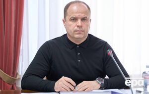 В декларации Мустецы и его семьи таких сумм нет