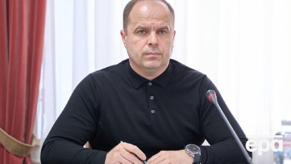 В декларации Мустецы и его семьи таких сумм нет