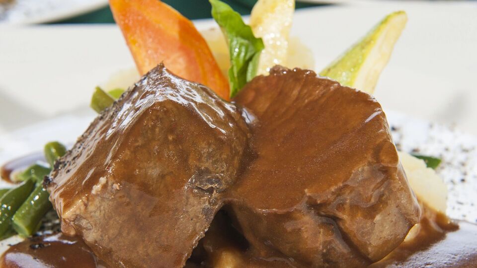 Підлива добре смакує з картопляним пюре