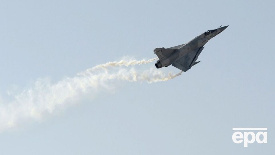 Маршрут французької авіації над Чорним морем фіксували загальнодоступні платформи відстеження польотів