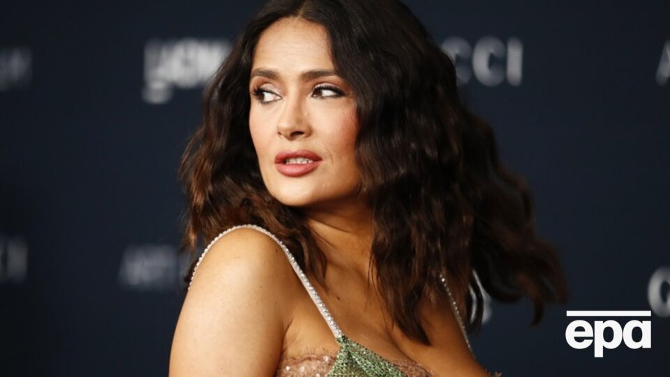 Хайек вышла замуж за отца своей дочери через два года после ее рождения