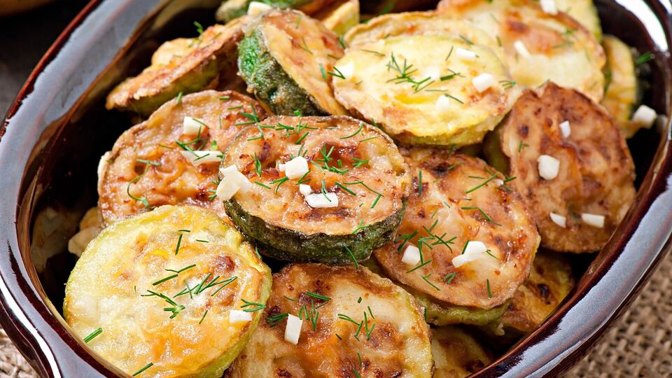 Для приготовления этой закуски понадобятся только доступные сезонные продукты