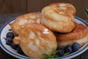 Обжаривайте оладьи на большом количестве разогретого растительного масла