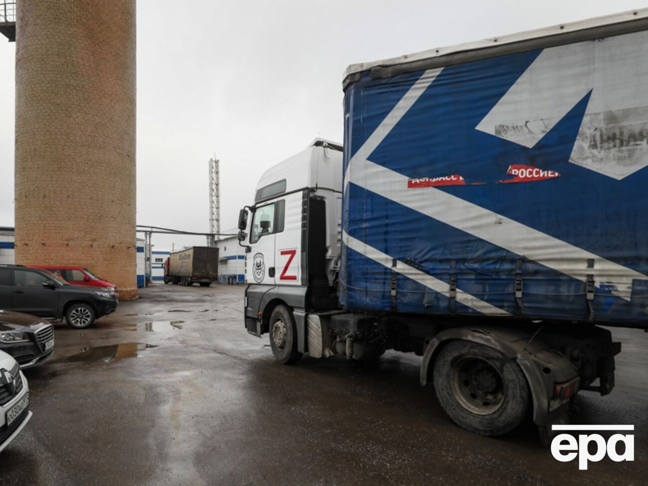 В РФ вскрывают и проверяют все грузовики