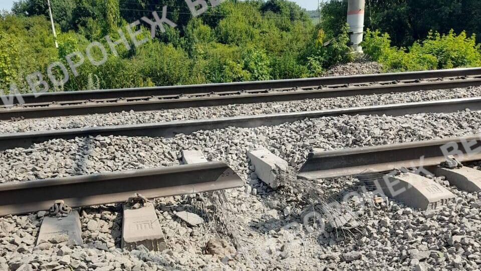 Взрыв произошел между станциями Евдаково и Сагуны