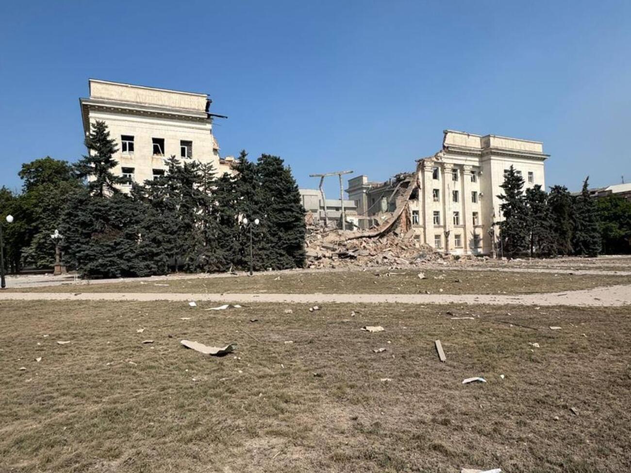 Окупанти знову вдарили по Херсону