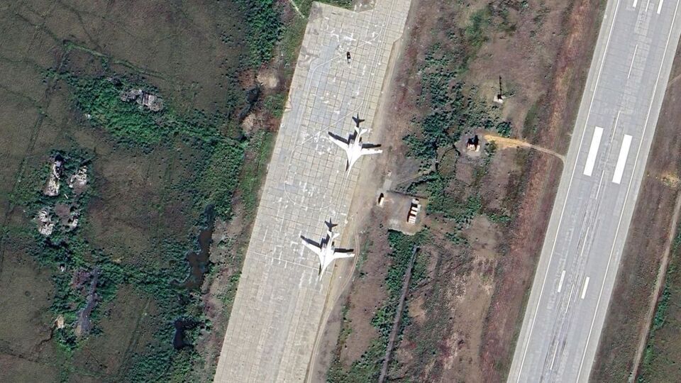 Россия перебросила самолет на аэродром на Чукотке