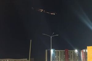 Паблики распространяют разные видео с летящими объектами