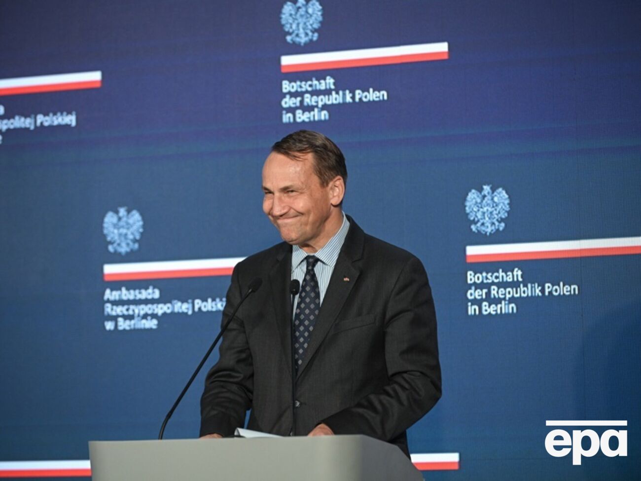 Сікорський прокоментував березневий пост Маска, у якому той зневажливо назвав міністра Польщі "маленькою людиною"