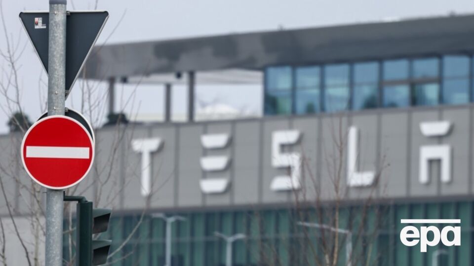 Загалом за тиждень акції Tesla подешевшали майже на 18%