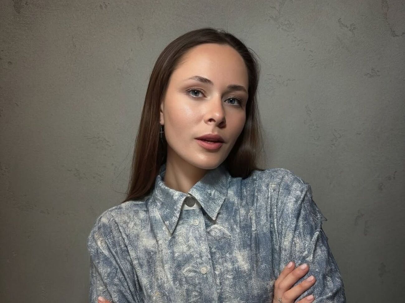 Санина: Наша семья решила остаться за границей, у нас была такая возможность