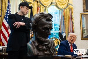 Водночас у Кремлі заявили, що РФ нібито не збирається втручатися в суперечку Трампа з Маском