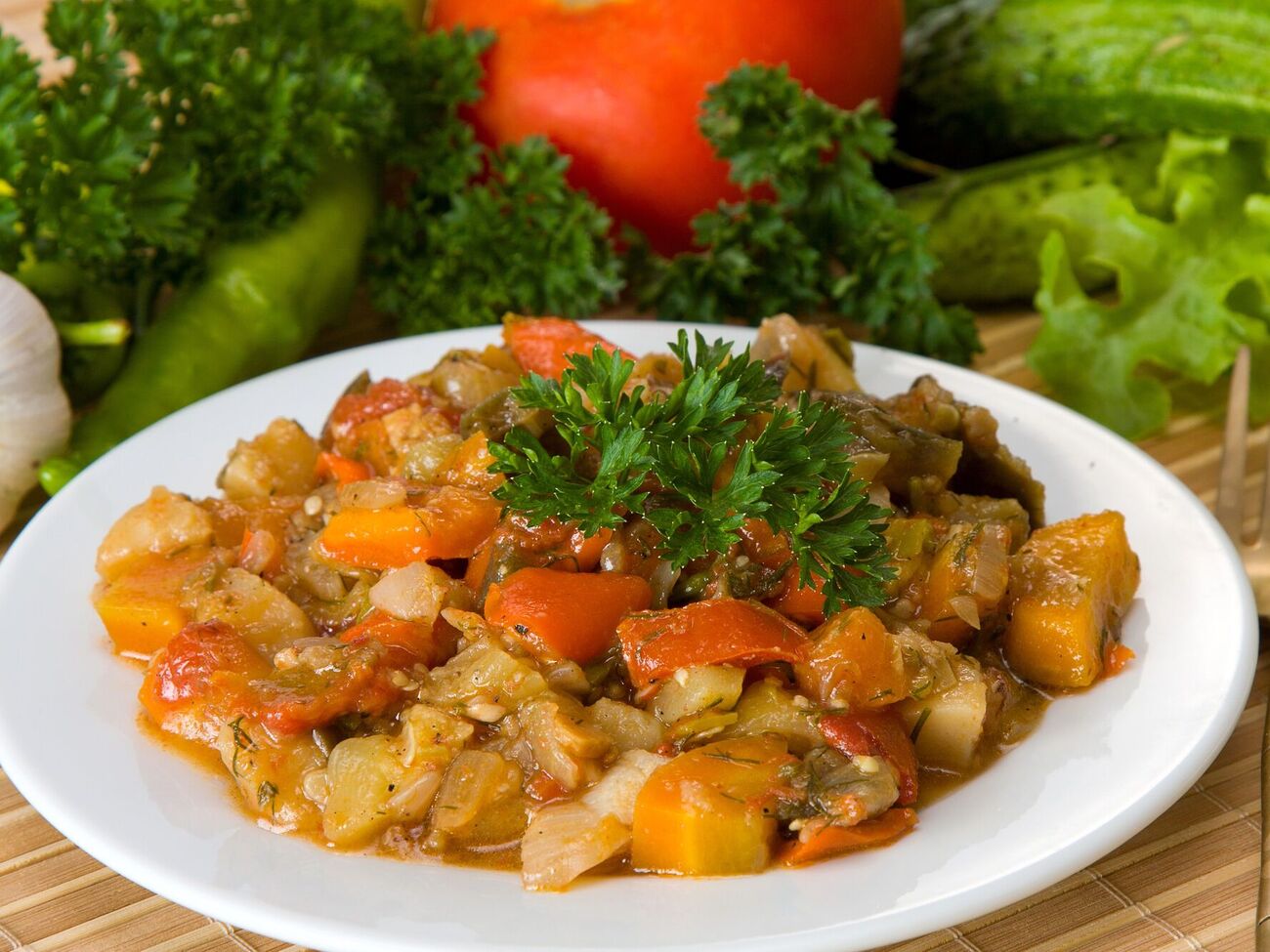 Рагу можно подавать как самостоятельное блюдо