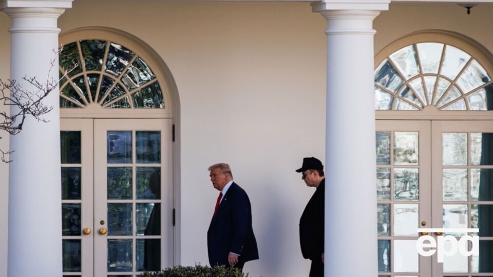 Медведєв закликав Трампа й Маска "не сваритися"