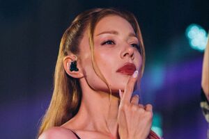 Зараз співачка за зросту 168 см важить майже 52 кг