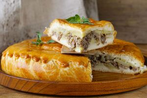 Для пирога возьмите 250 г зеленого горошка