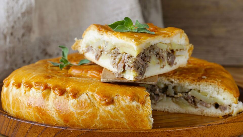 Для пирога возьмите 250 г зеленого горошка