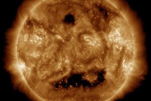 Ученые показали новое фото Солнца