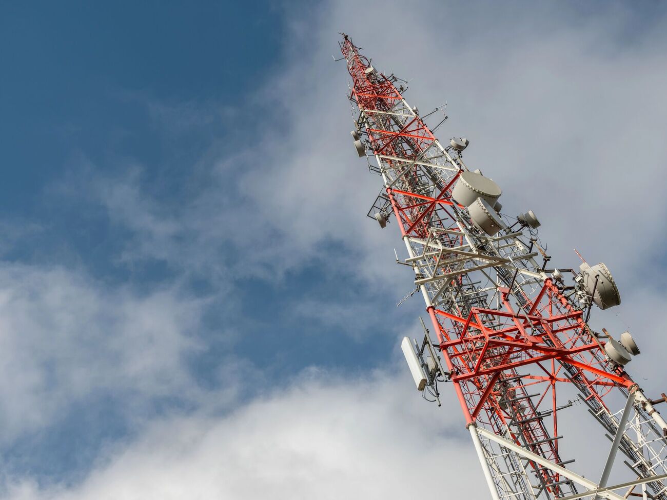 На около 30 вышках произошли диверсии