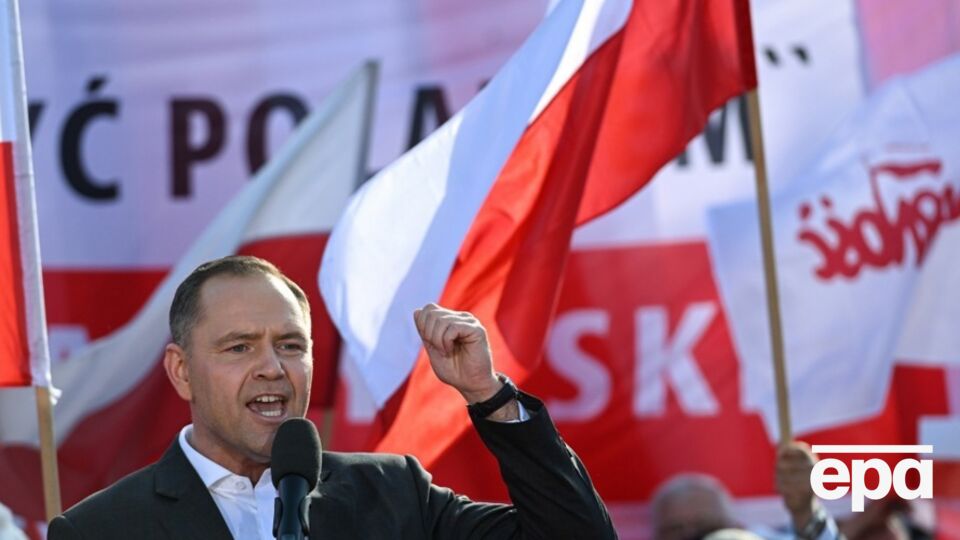 Навроцкий заявил, что Польша должна поддерживать Украину, но также имеет право на свои интересы