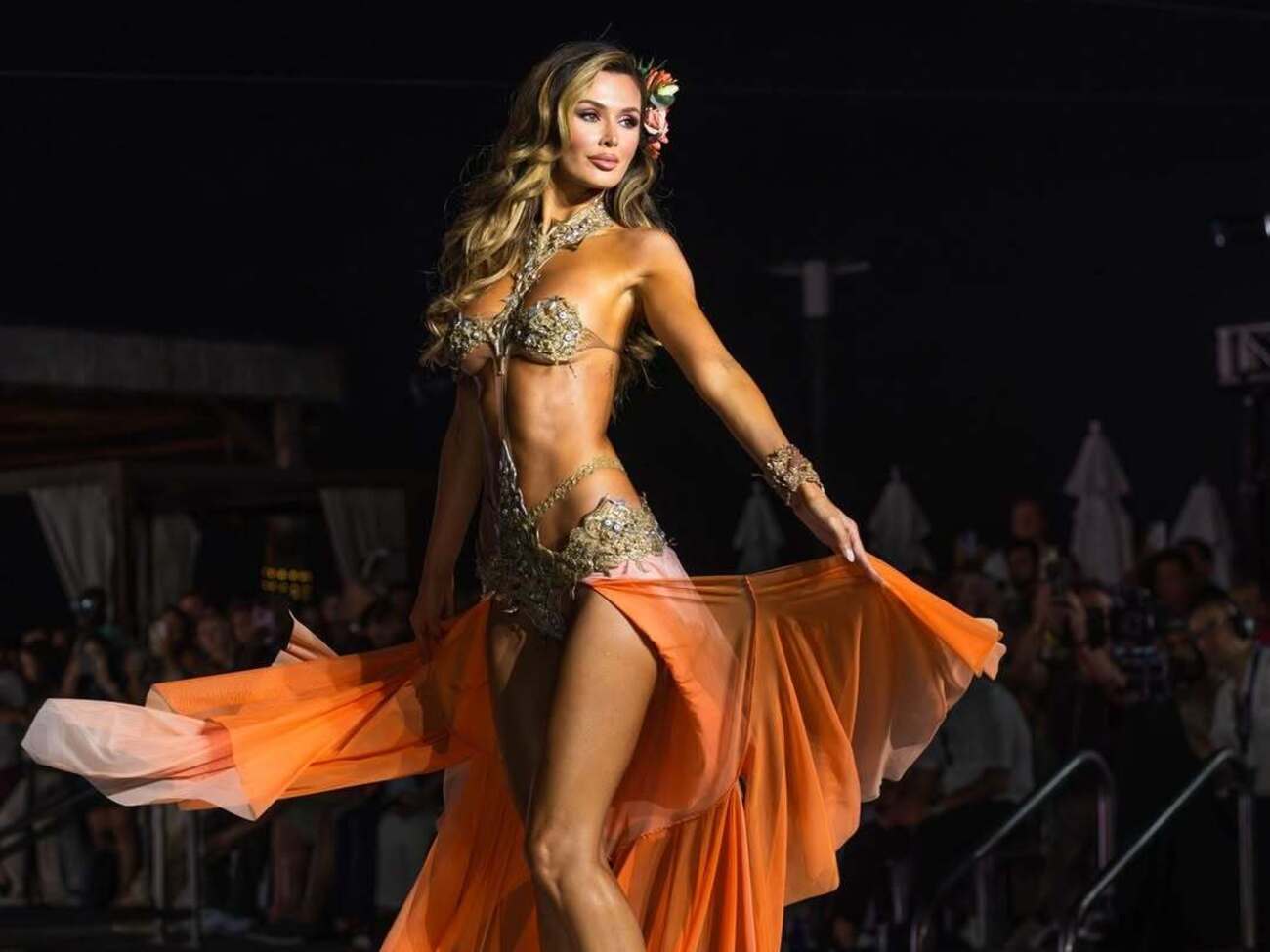 Приоритет на показе купальников отдали брендам, которые возглавляют женщины