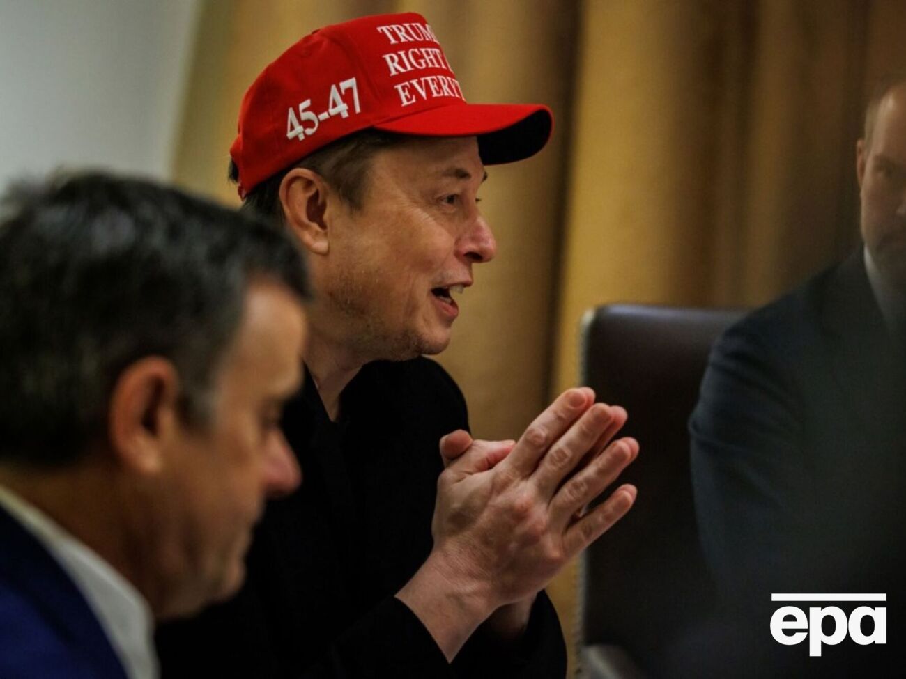 Сварку Маска і Трампа батько мільярдера порівняв зі стосунками у шлюбі