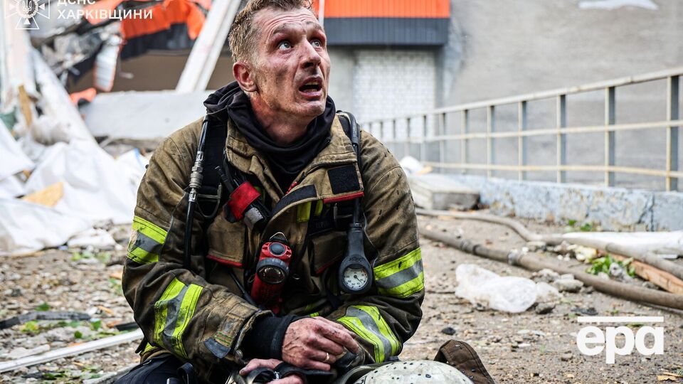 Людей под завалами ищут с субботы