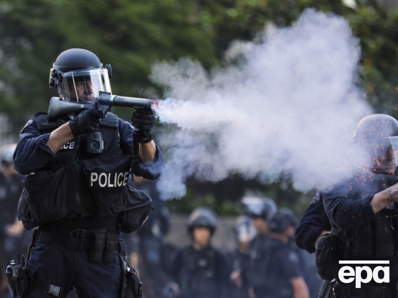 Кореспондентка дістала поранення в ногу