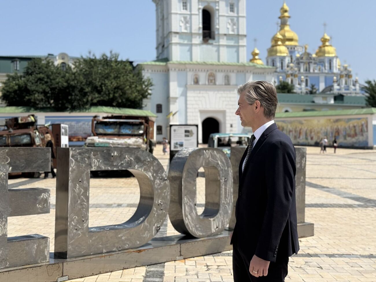 Будрис прибыл в Киев 9 июня