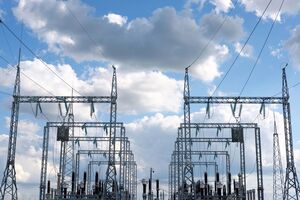 Аварийно-ремонтные бригады ДТЭК устраняют последствия обстрелов и возобновляют электроснабжение в ряде регионов