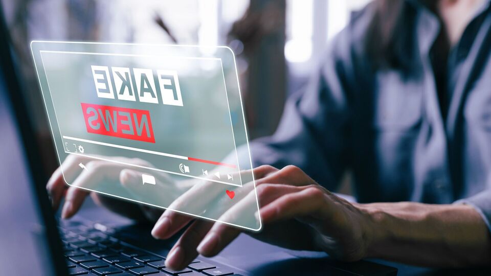 За даними РНБО, російська мережа СоруСор має понад 160 доменів