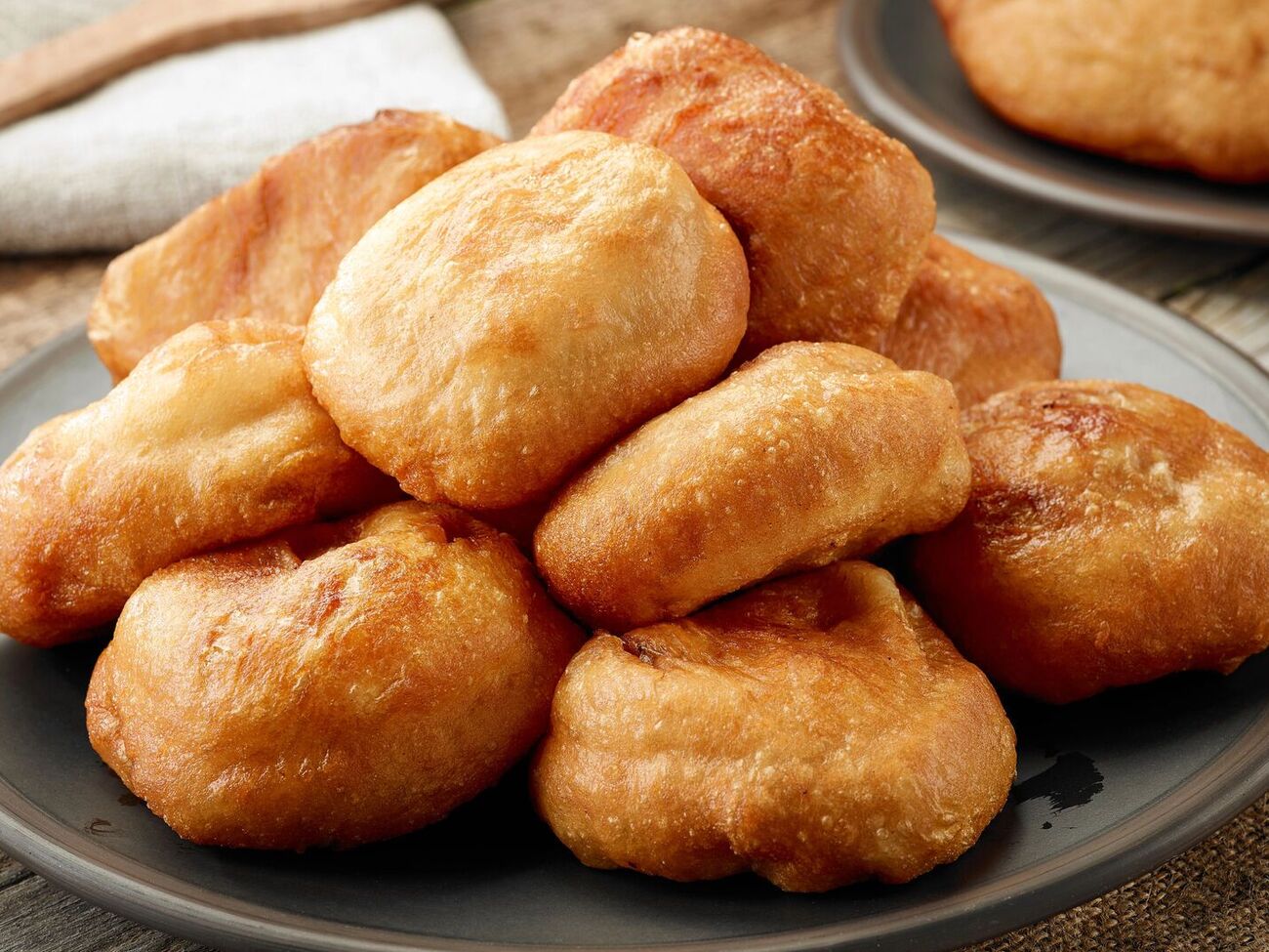 Для теста понадобятся прессованные дрожжи