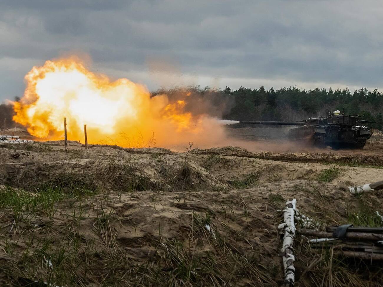 Путин летним наступлением РФ стремится сломить моральный дух украинцев, отмечает издание