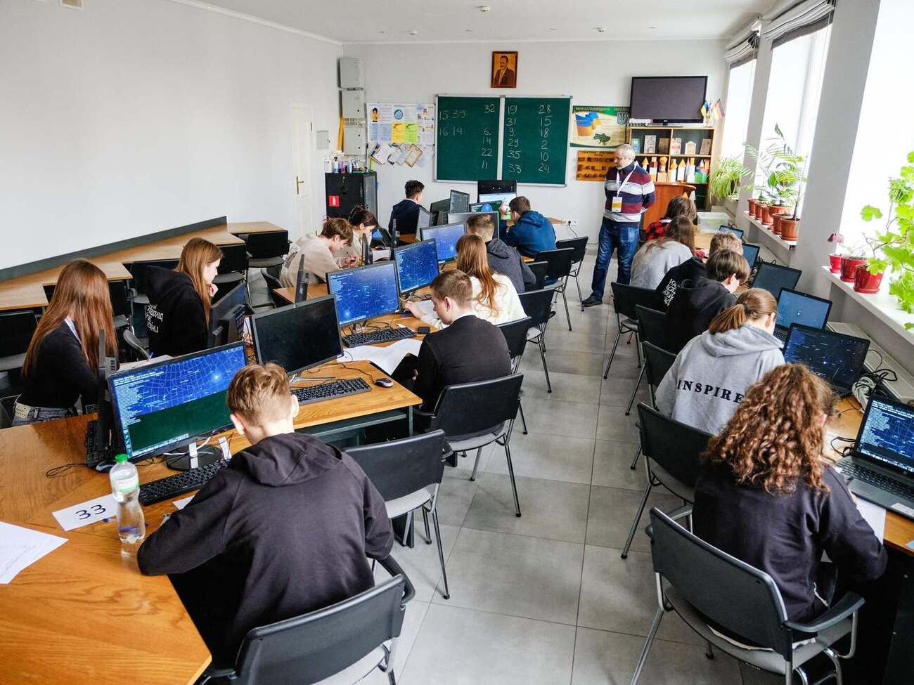 Законопроект №13193 регулирует отсрочку как учащимся, так и педагогам