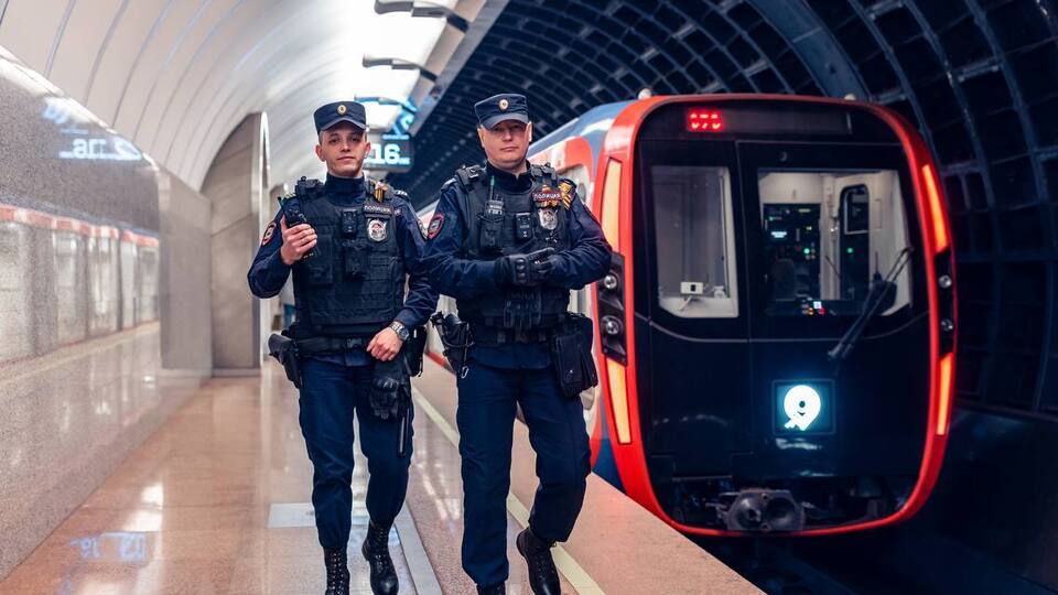 Следователи в Екатеринбурге провели десятки рейдов, направленных против этнических азербайджанцев
