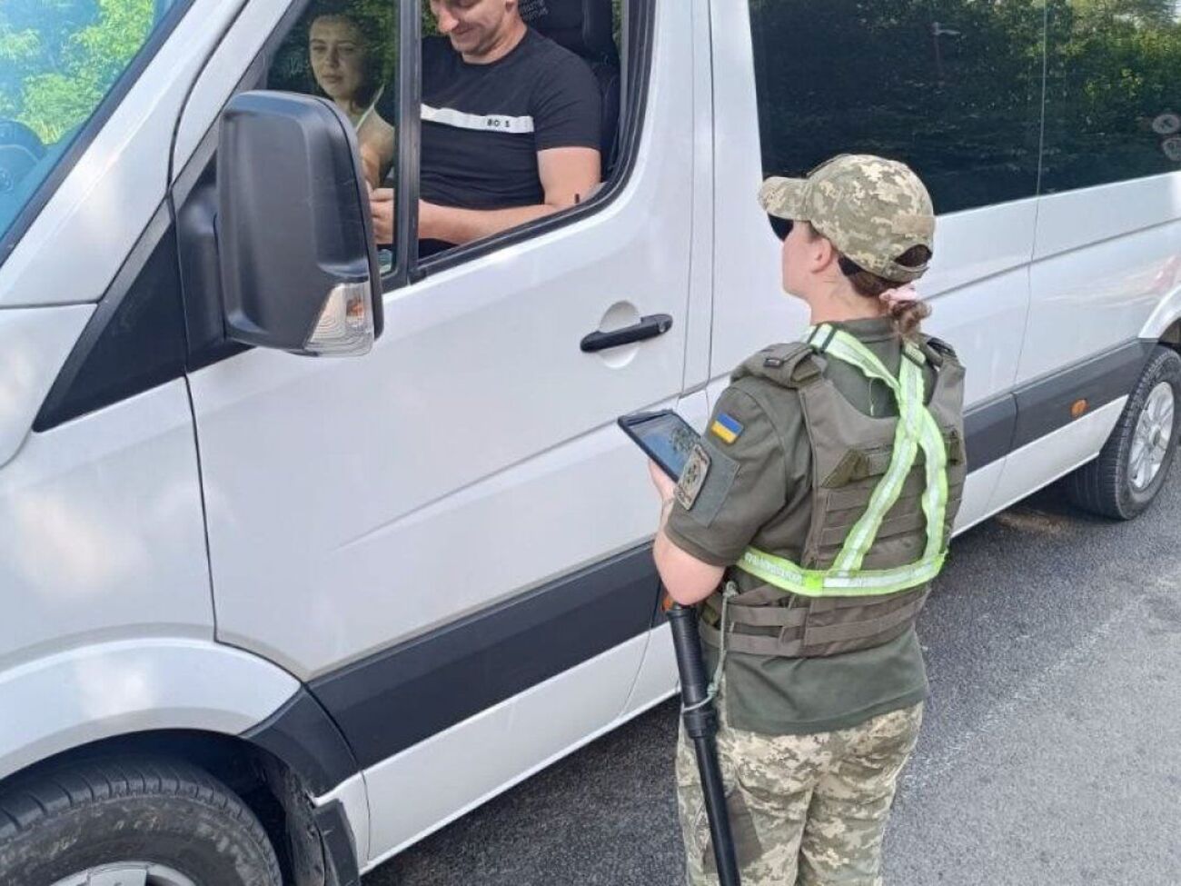 Решение о выезде принималось коллегиально с военными и полицией, отметили в ОВА