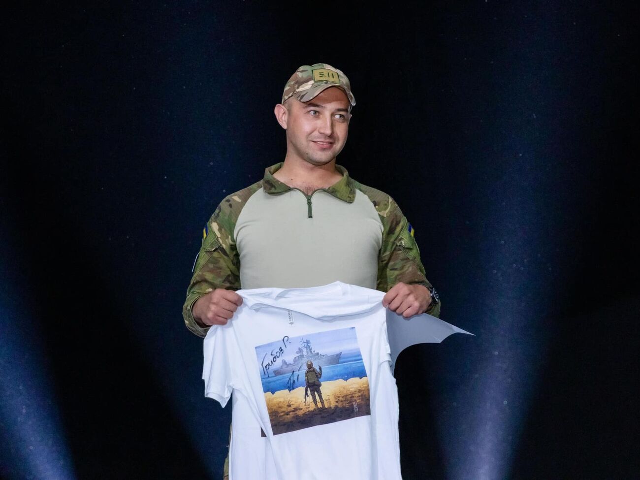 Грибов не назвав причини звільнення, але пообіцяв "трохи згодом обережно розповісти, а може, трохи ще чогось і донести"