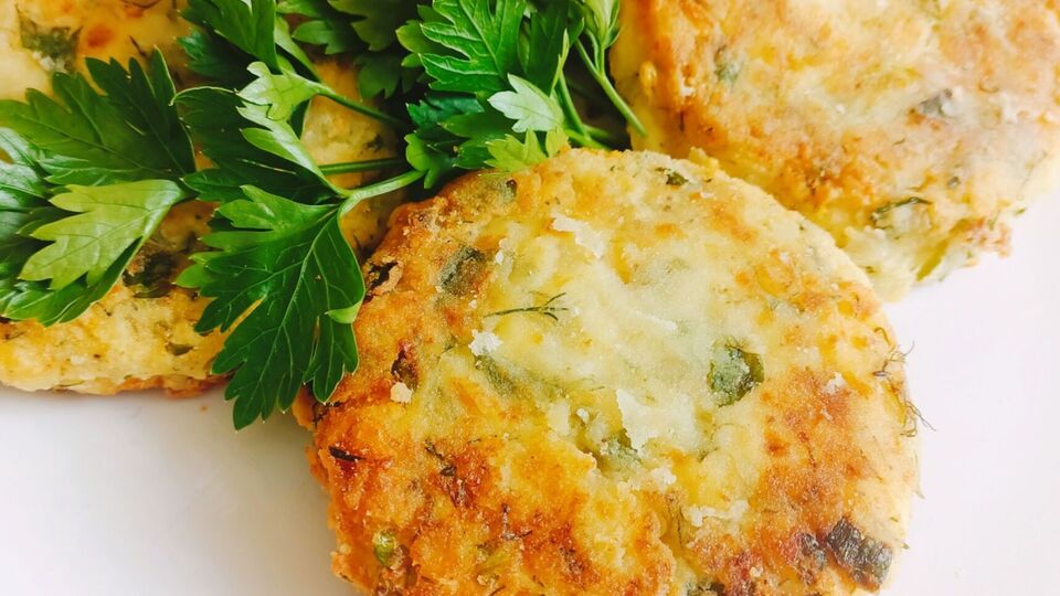 Солоні сирники не менш смачні, ніж солодкі