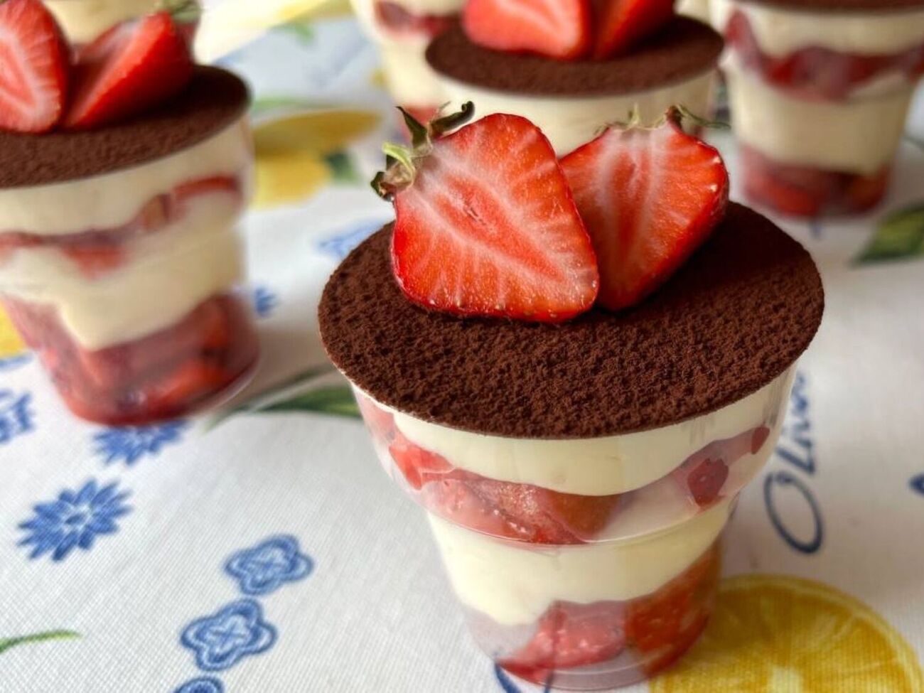 Десерт перед подаванням має настоятися в холодильнику чотири години