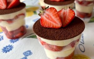 Десерт перед подаванням має настоятися в холодильнику чотири години