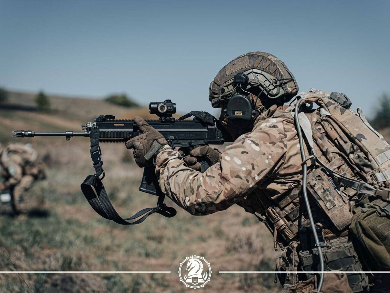 Кроме колумбийцев, в их штурмовой роте также служат добровольцы из Перу, Бразилии, Зимбабве, Италии и Мексики