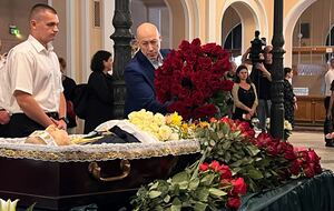 Дмитрий Гордон посетил церемонию прощания с Игорем Покладом