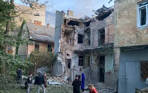 Во Львове обрушился подъезд жилого дома