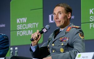 Фройдинг анонсировал получение нескольких сотен дальнобойных ракет