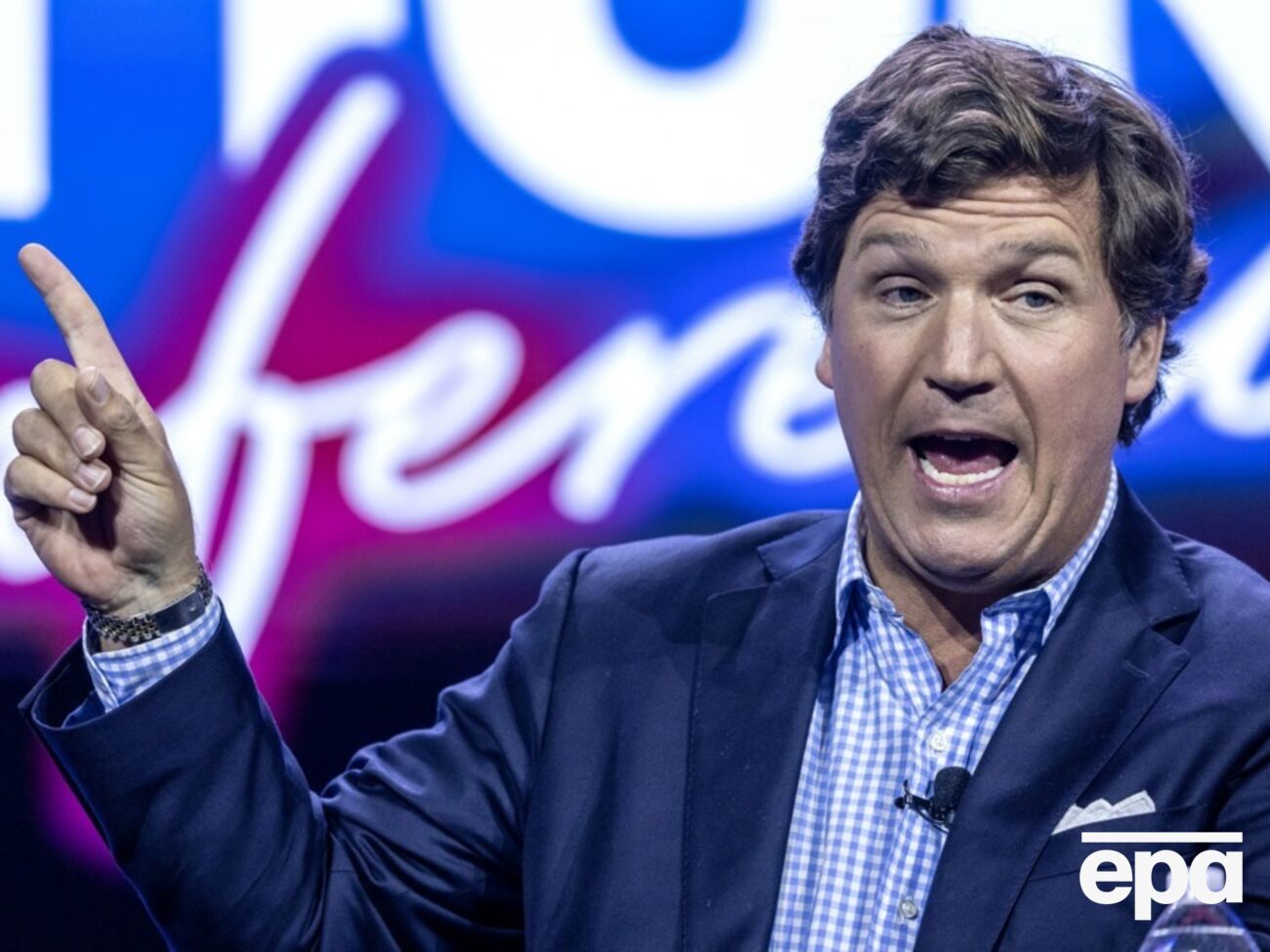 Карлсон: Не можна воювати за іншу країну й залишатися американцем