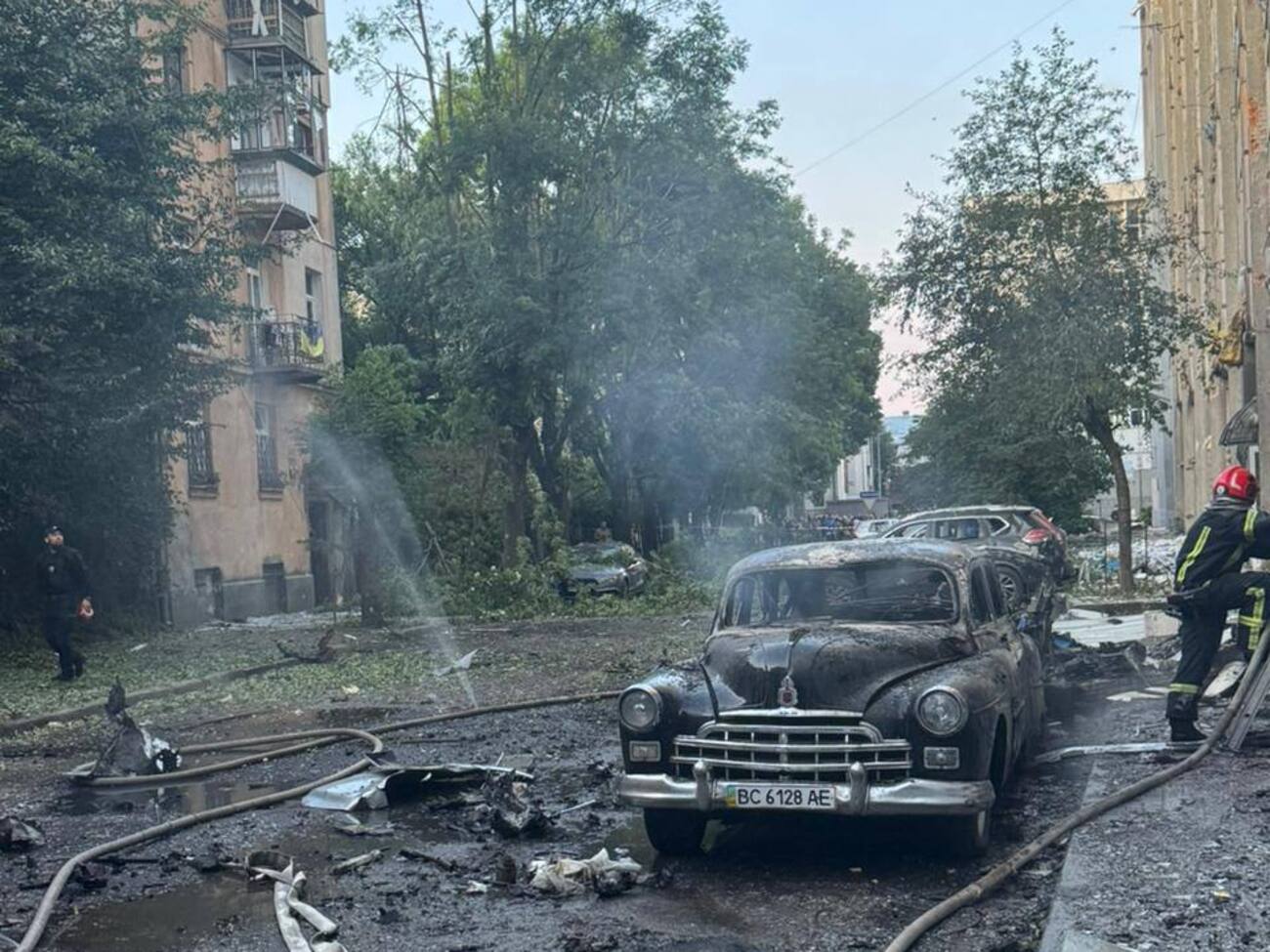 У місті зруйновано десятки будинків і машин