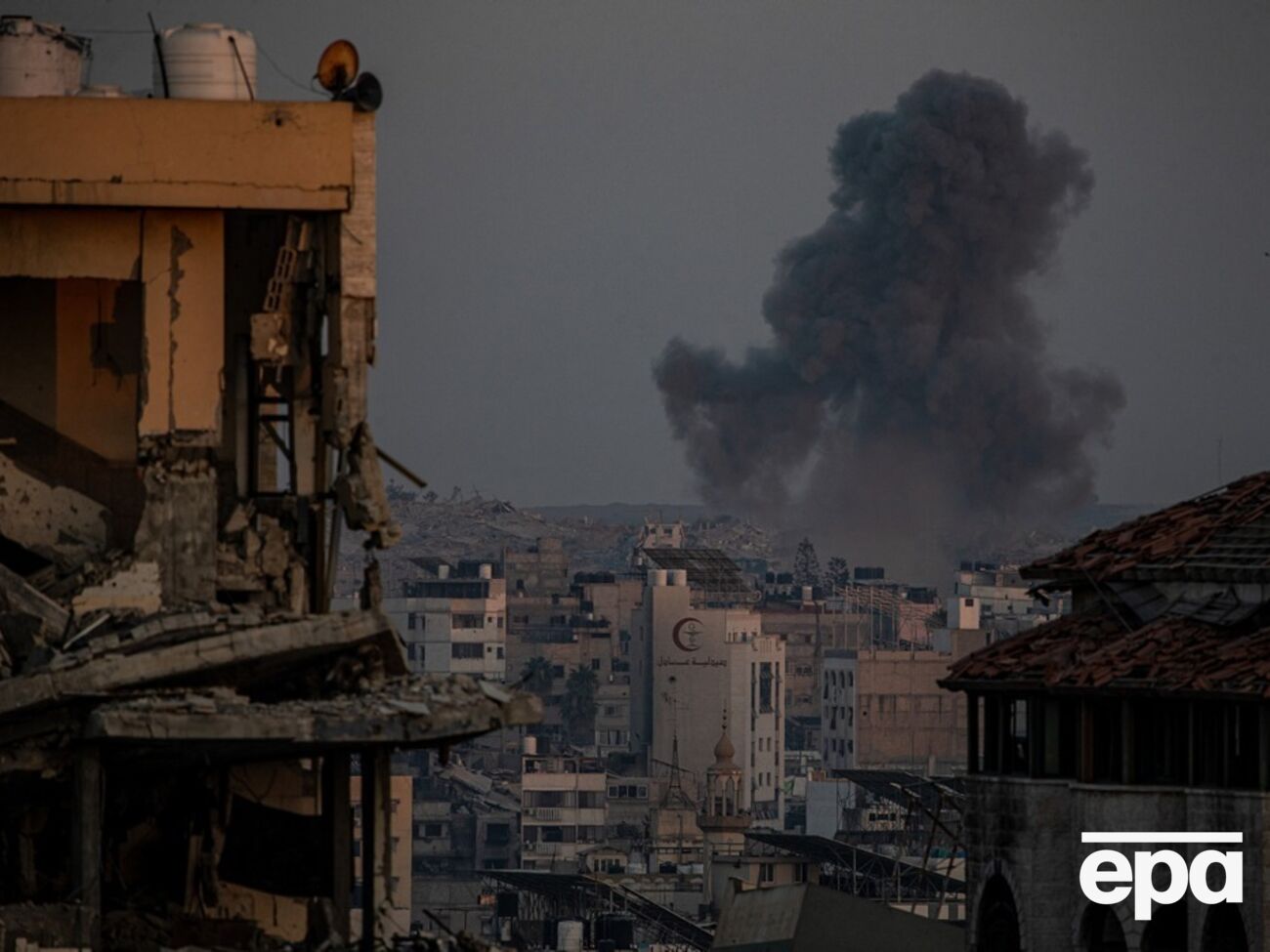 Головною розбіжністю для досягнення угоди про припинення вогню між Ізраїлем і ХАМАС, за даними Reuters, є обсяг відведення ізраїльських військових