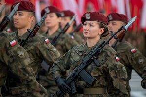 Польское оборонное ведомство хочет обновить реестры и проверить пригодность граждан к службе