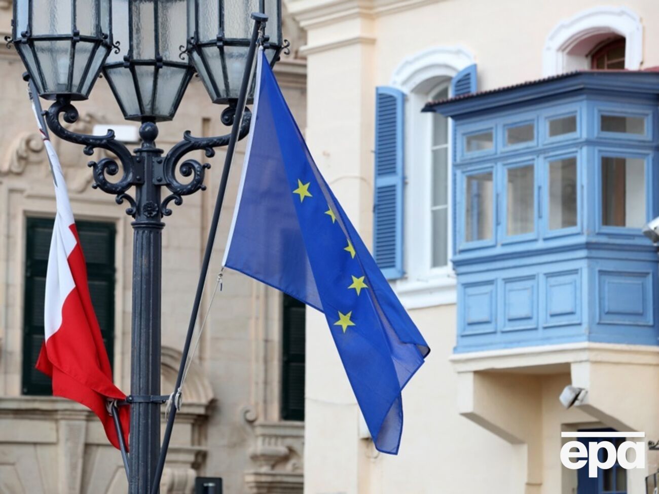 На засіданні європейських країн 13 липня дискусія про 18-й пакет санкцій тривала кілька годин, ідеться у статті